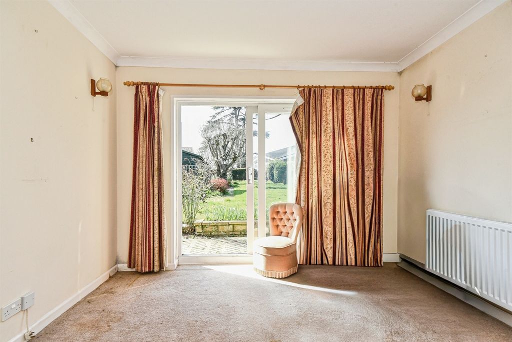 Additional image 5 of 3 bed detached bungalow for saleLong Ridings, Chippenham SN15