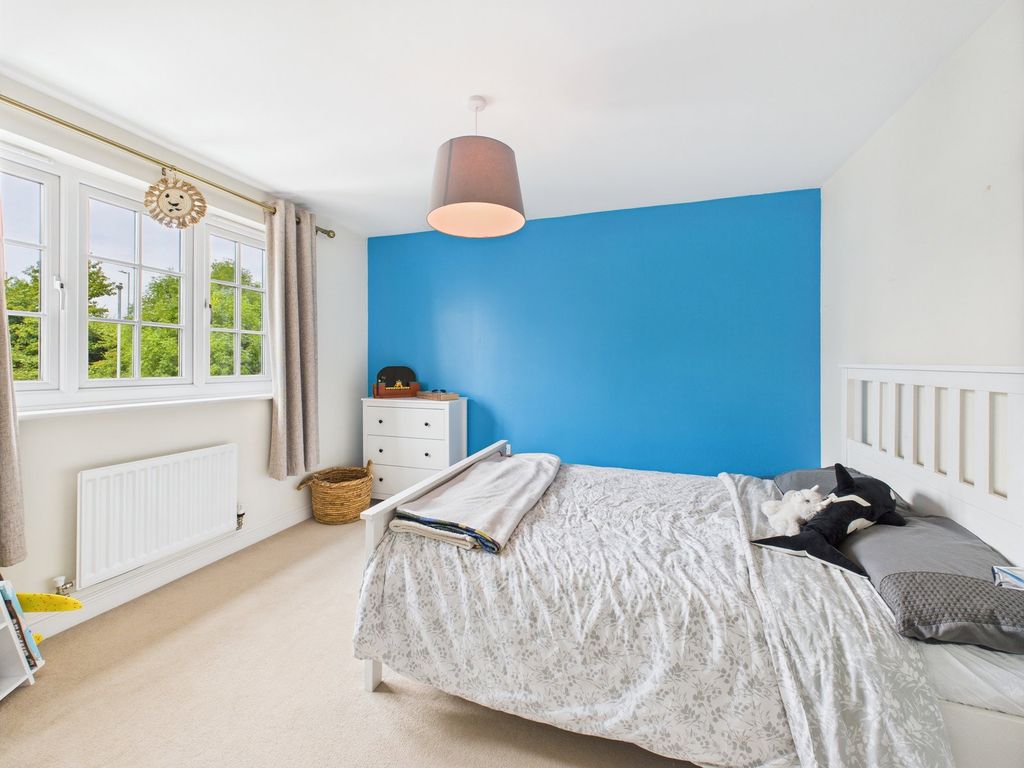 Additional image 11 of 4 bed semi-detached house for saleHastings Drive, Calne, Wiltshire SN11