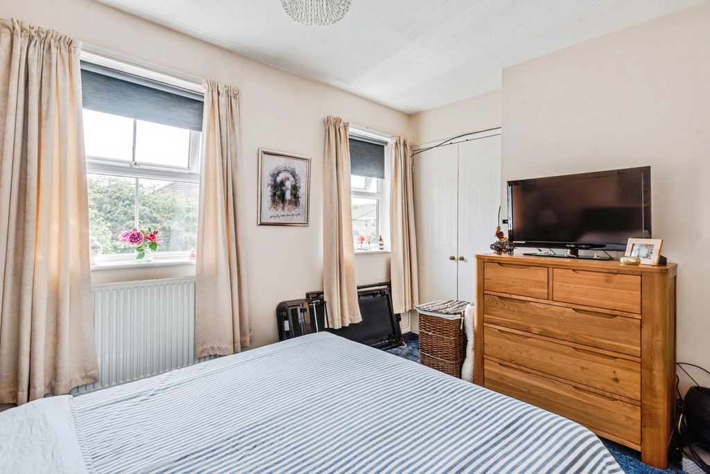 Additional image 6 of 2 bed terraced house for salePasture Close, Swindon, Wiltshire SN2