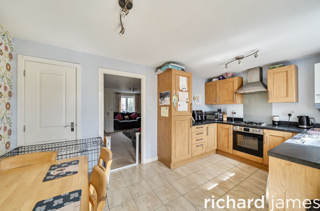 Additional image 4 of 3 bed semi-detached house for saleMoredon Road, Moredon, Swindon SN2