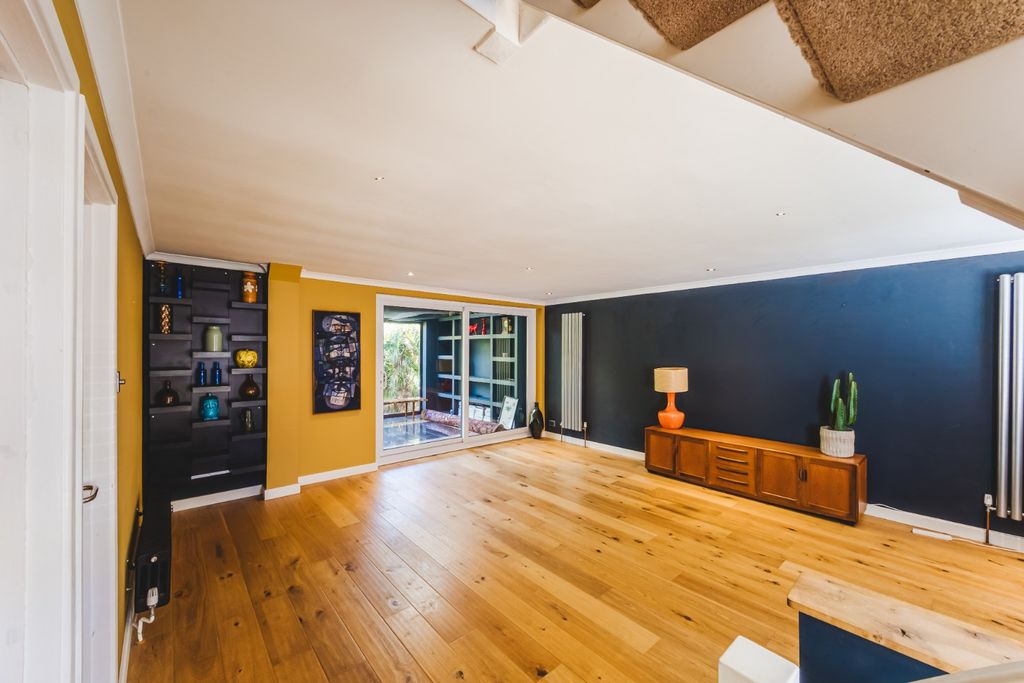 Additional image 3 of 4 bed detached house for saleOkebourne Park, Swindon, Wiltshire SN3