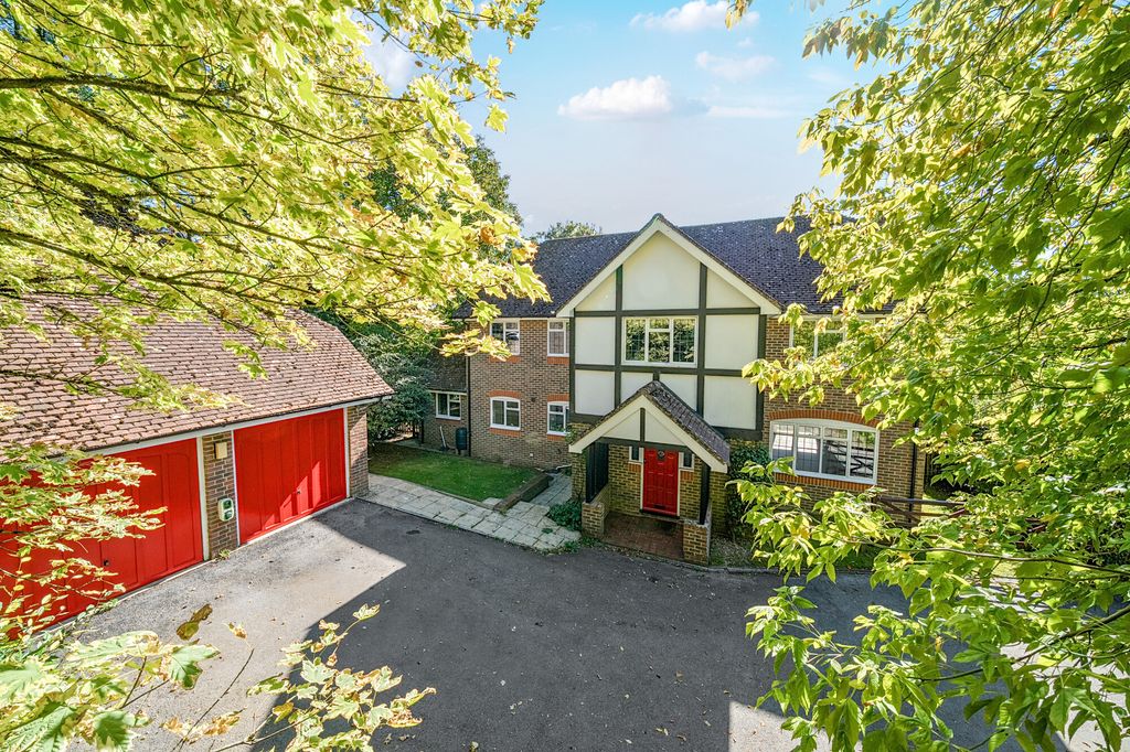 Additional image 7 of 5 bed detached house for saleBath Road, Marlborough SN8