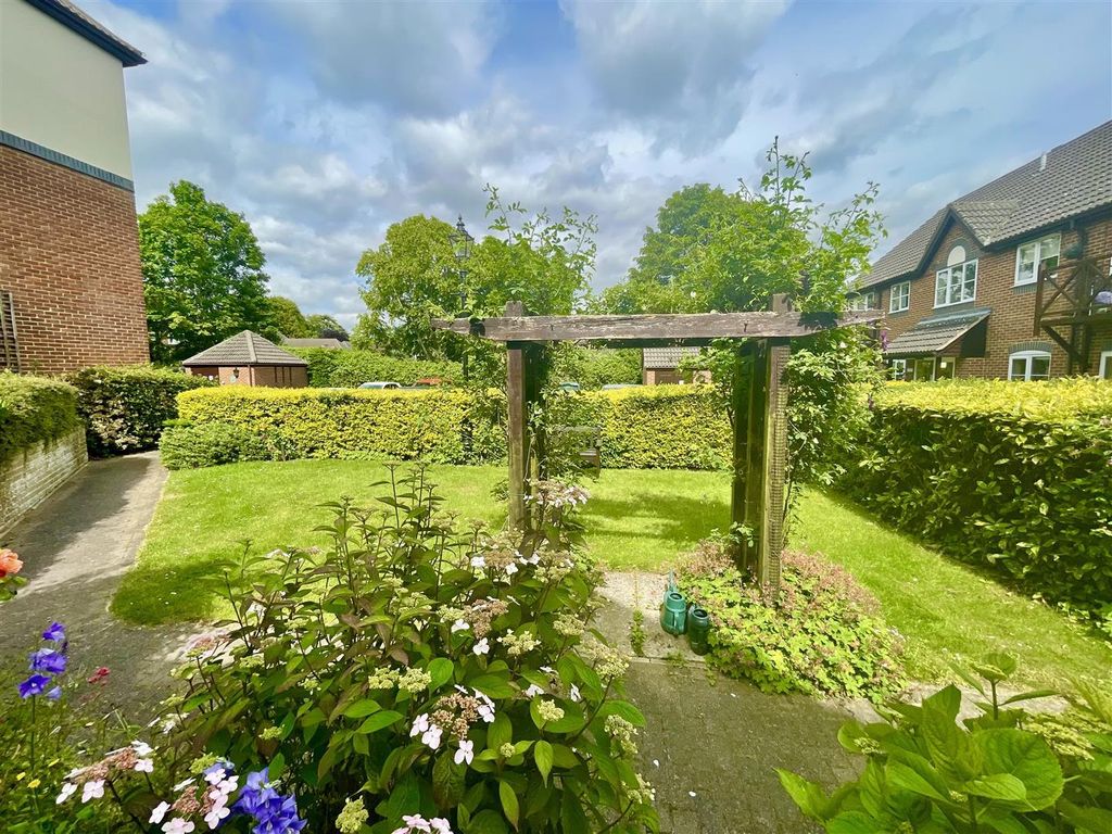 Additional image 9 of 1 bed flat for saleMarlborough Road, Swindon SN3
