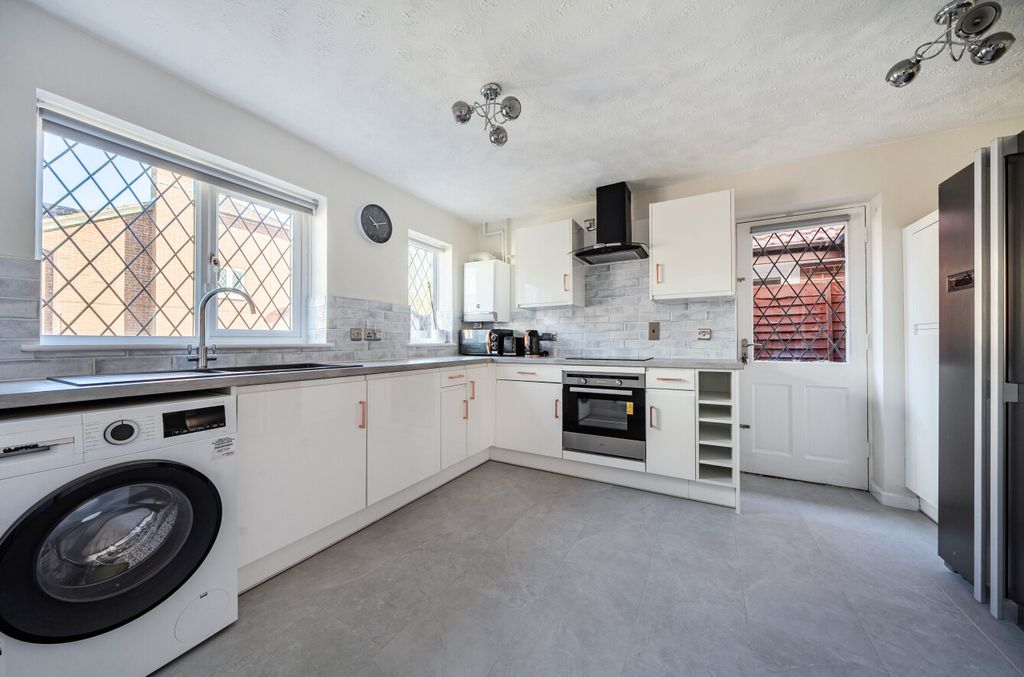 Additional image 4 of 3 bed link detached house for saleWinchcombe Close, The Prinnels, Swindon SN5