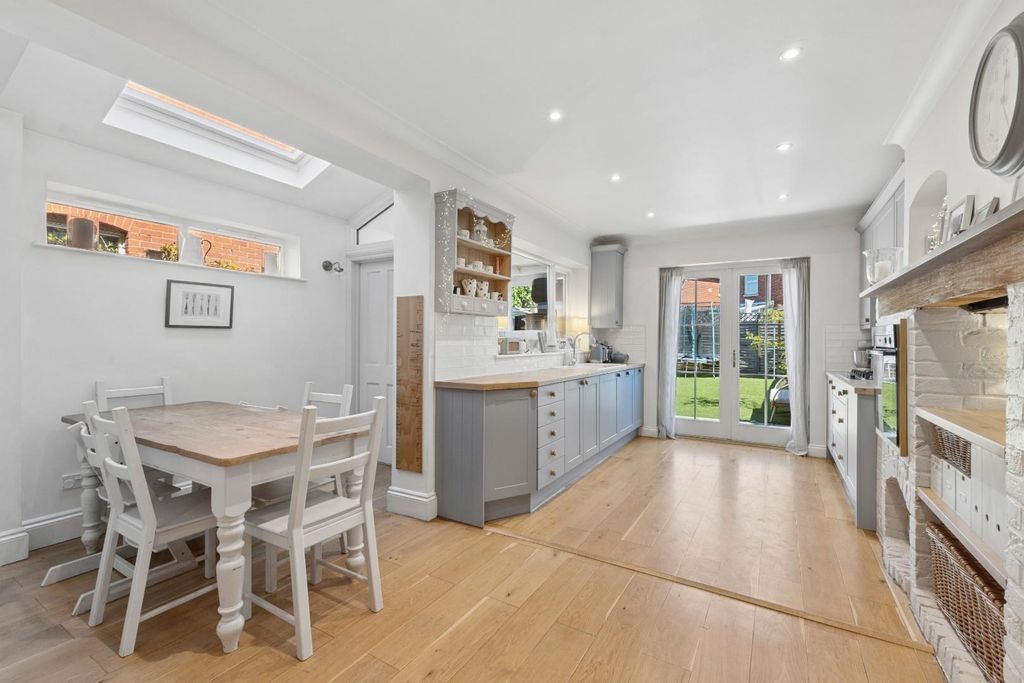 Additional image 3 of 3 bed semi-detached house for saleHulse Road, Salisbury SP1