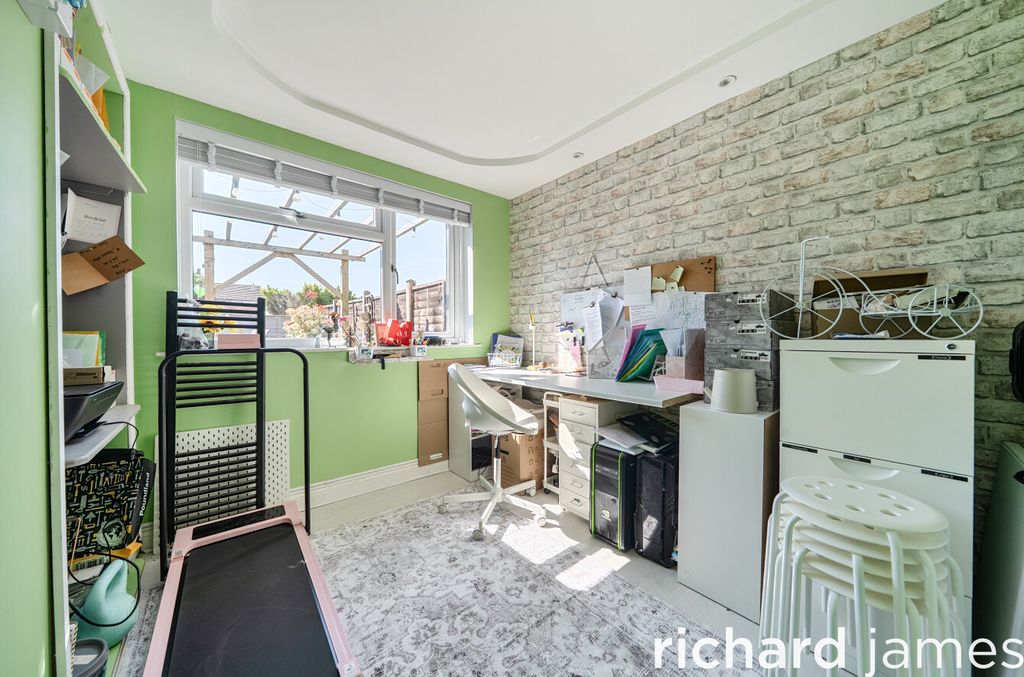 Additional image 8 of 4 bed semi-detached house for saleRowan Road, Swindon SN2