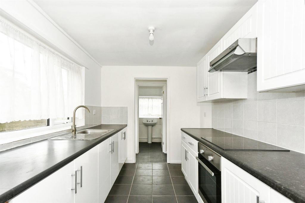 Additional image 3 of 2 bed terraced house for saleRayfield Grove, Swindon SN2