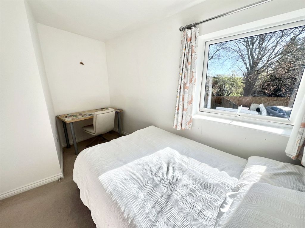 Additional image 18 of 2 bed flat for saleChain Court, Old Town, Swindon SN1