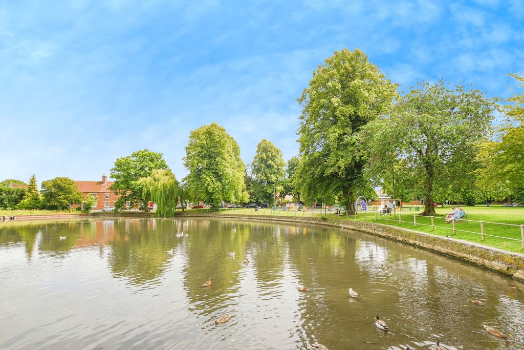 Additional image 20 of 2 bed terraced house for saleEstcourt Crescent, Devizes SN10