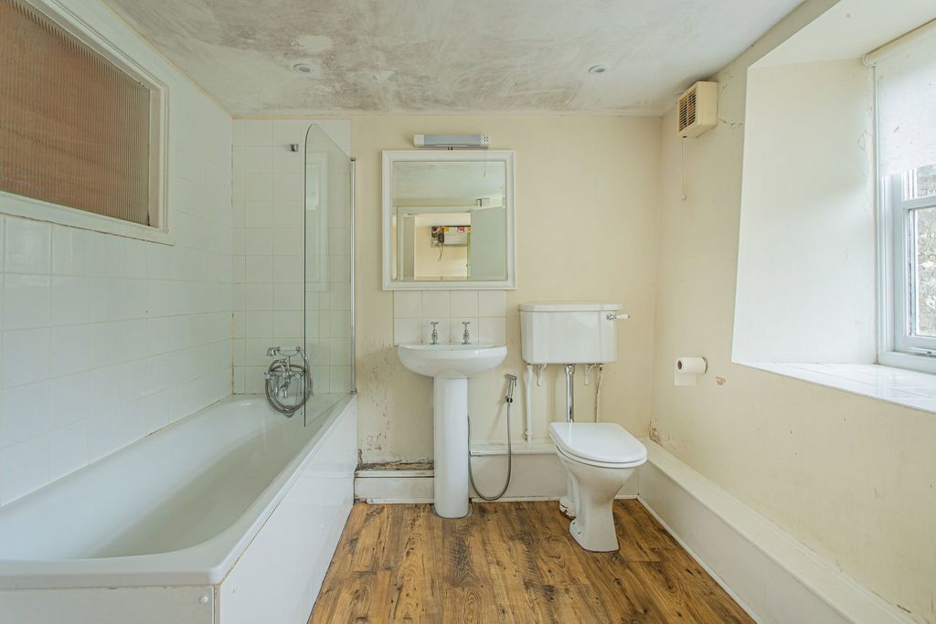 Additional image 7 of 3 bed cottage for saleCharlton, Nr Malmesbury, Wiltshire SN16