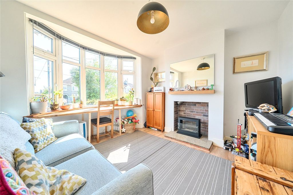 Additional image 5 of 3 bed semi-detached house for saleKing Alfred Street, Chippenham, Wiltshire SN15
