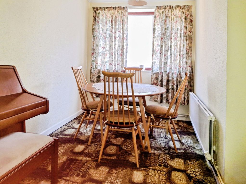 Additional image 6 of 3 bed semi-detached bungalow for saleKennet Avenue, Swindon SN25