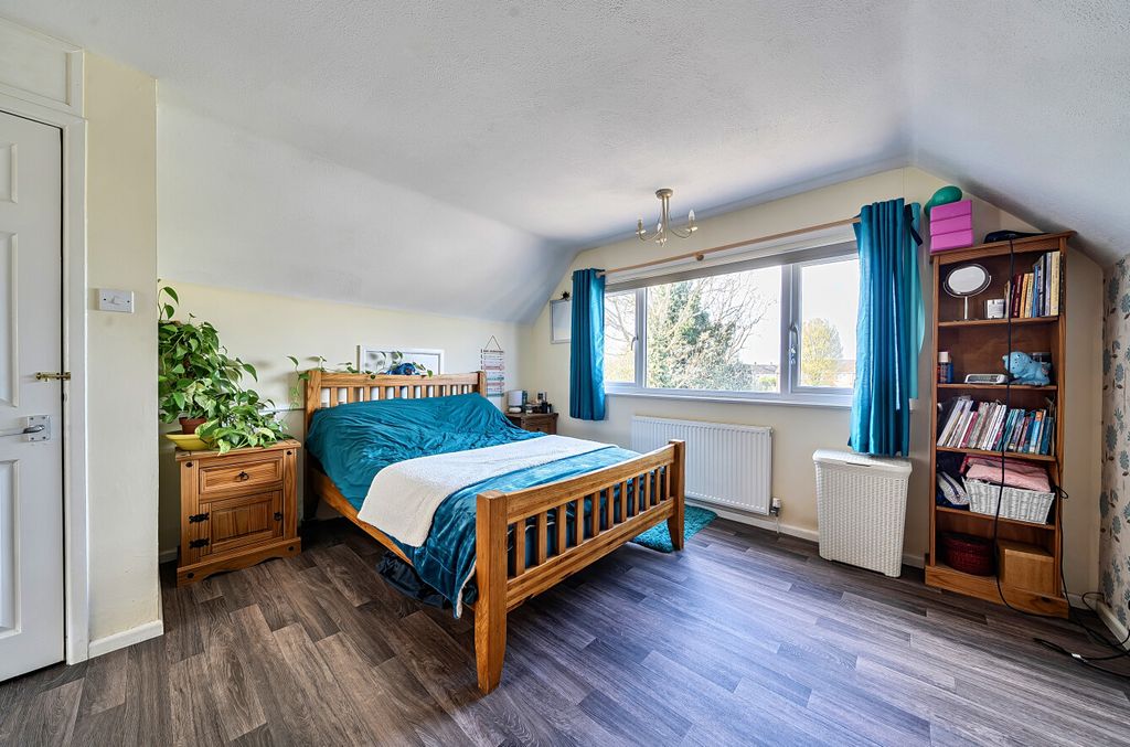 Additional image 6 of 4 bed detached house for saleCricklade Road, Swindon SN2