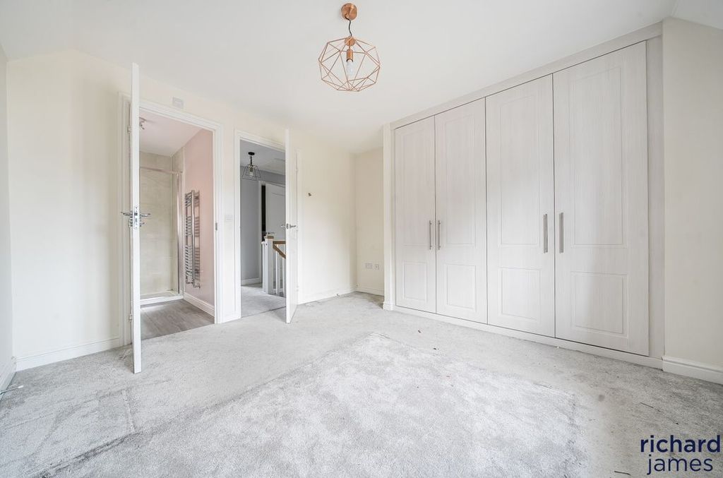 Additional image 8 of 4 bed detached house for saleCrofton Road, Swindon SN3