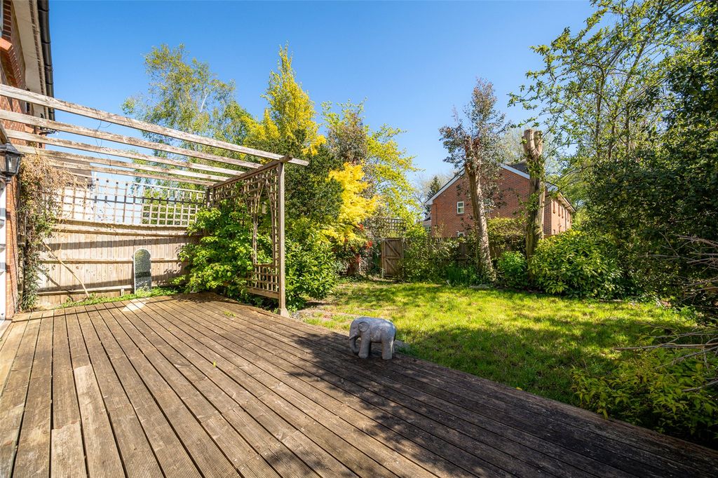Additional image 12 of 3 bed semi-detached house for saleBroad Lane, Bracknell, Berkshire RG12