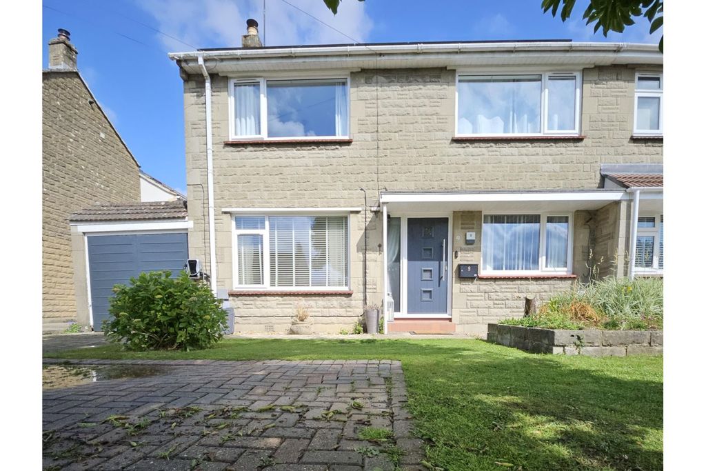 4 bed semi-detached house for saleDownham Mead - Monkton Park, Chippenham SN15