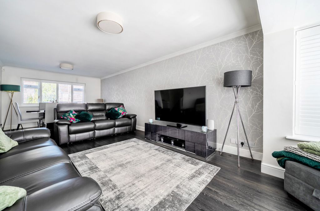 Additional image 10 of 4 bed detached house for saleKyle Close, Bracknell, Berkshire RG12