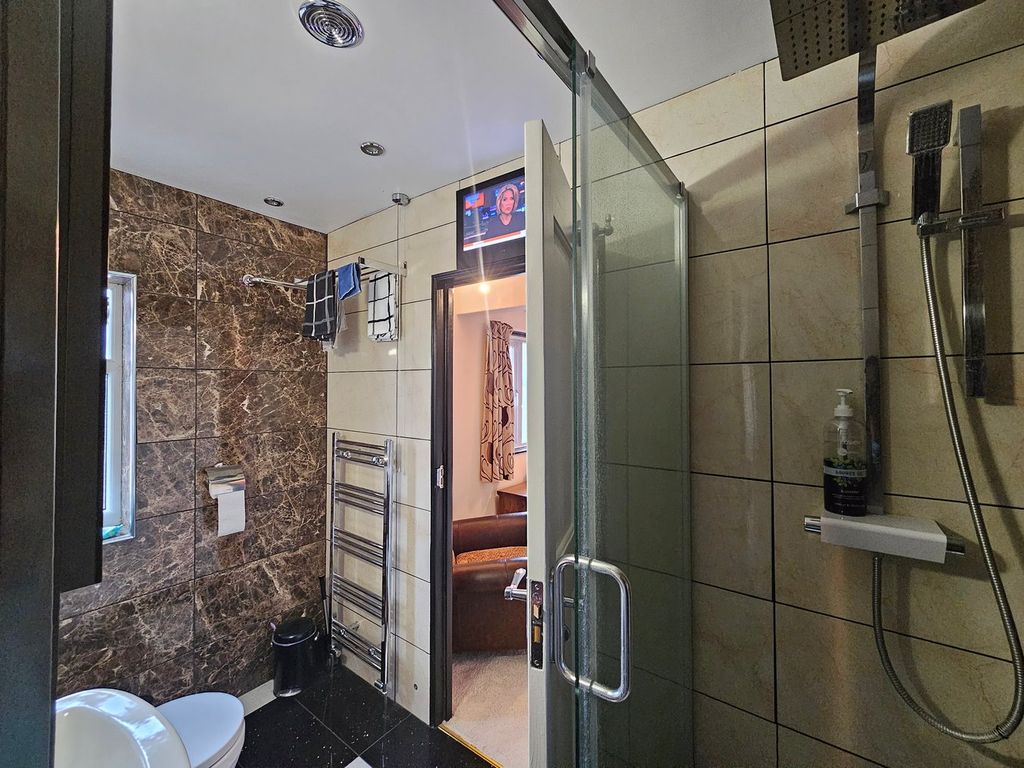 Additional image 16 of 4 bed detached house for saleOxford Road, Swindon SN3