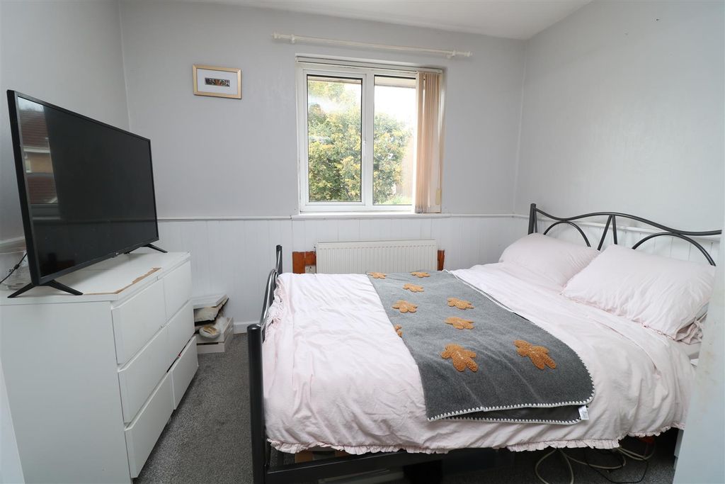 Additional image 10 of 3 bed semi-detached house for saleCrawley Crescent, Broadmead, Trowbridge BA14