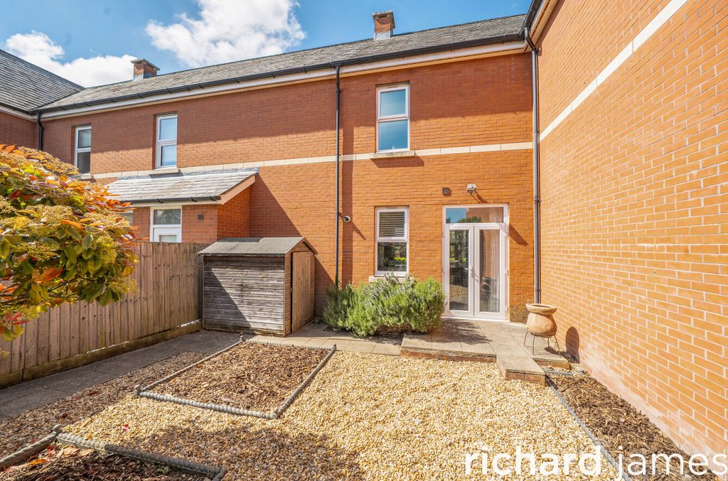 Additional image 9 of 3 bed terraced house for saleSt James Terrace, Old Town, Swindon SN1