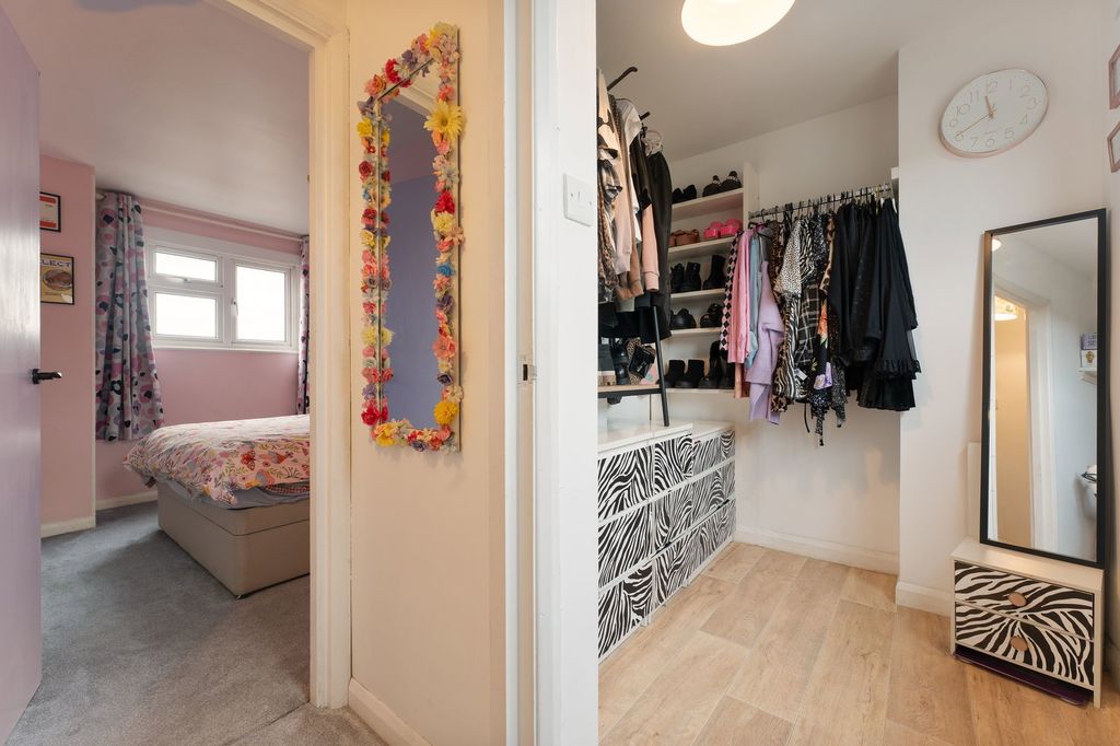 Additional image 14 of 4 bed terraced house for saleWyndham Road, Salisbury SP1