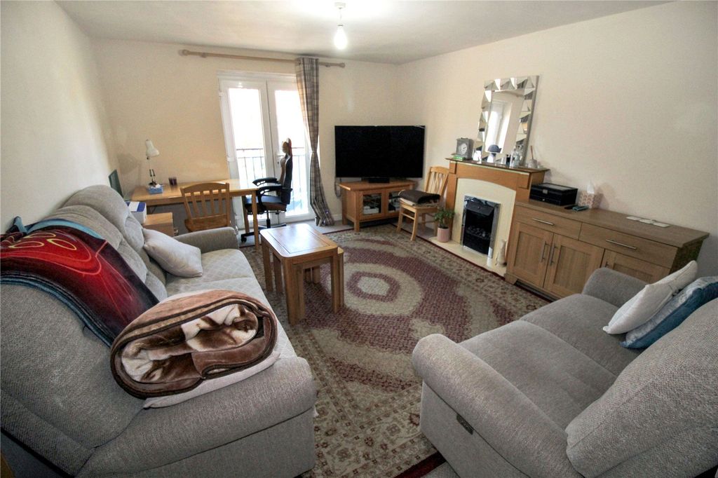 Additional image 2 of 2 bed flat for saleTorun Way, Swindon, Wiltshire SN25