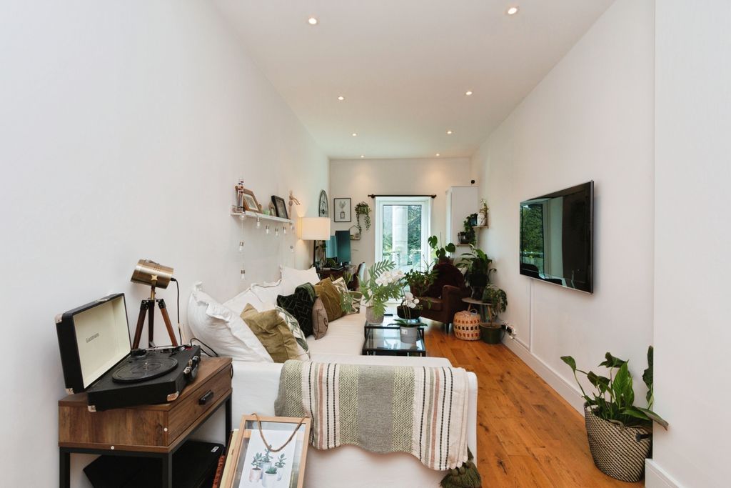Additional image 16 of 1 bed flat for saleOpladen Way, Bracknell RG12