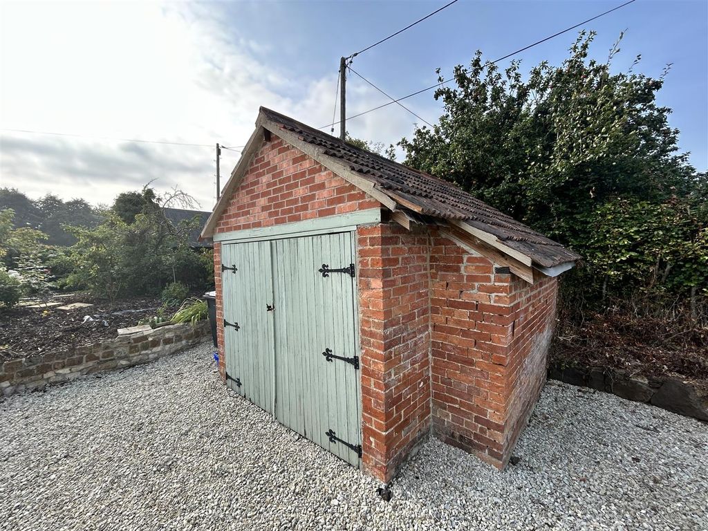 Additional image 24 of 5 bed detached house for saleSandy Lane, Chippenham SN15