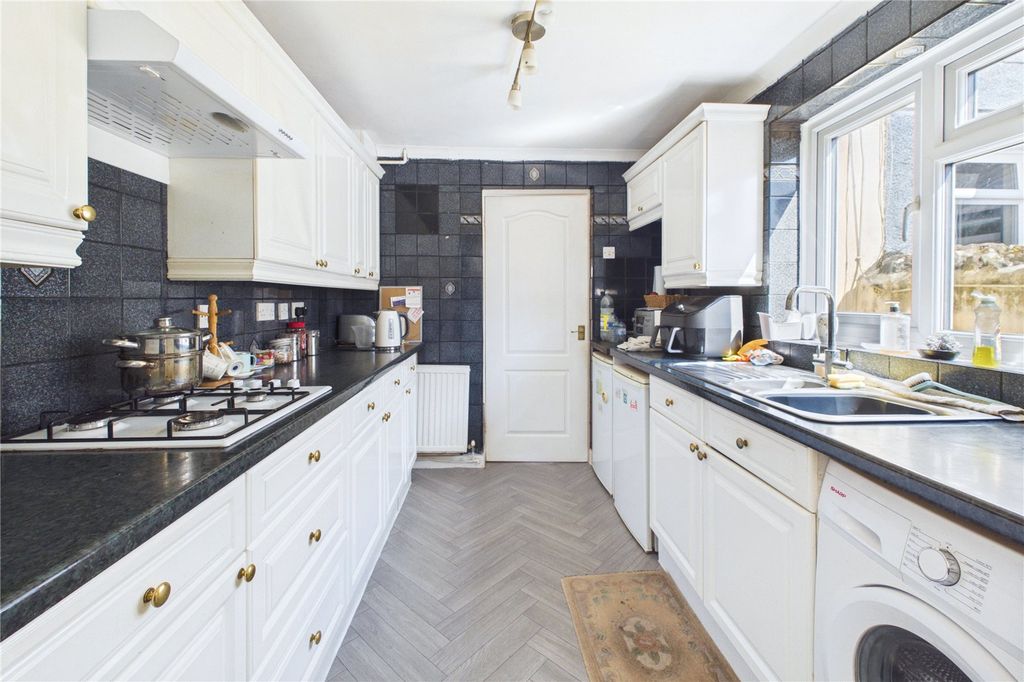 Additional image 8 of 2 bed terraced house for saleFerndale Road, Rodbourne Cheney, Wiltshire SN2