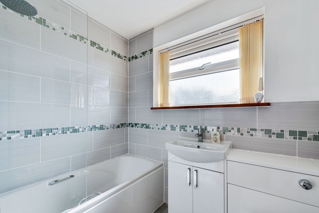 Additional image 17 of 6 bed semi-detached house for saleThames Avenue, Swindon SN25