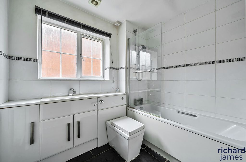 Additional image 12 of 4 bed detached house for saleDartmoor Close, Rushey Platt, Swindon SN5