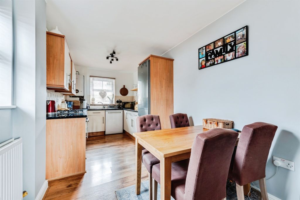 Additional image 14 of 2 bed end terrace house for saleThe Lane, Swindon SN2