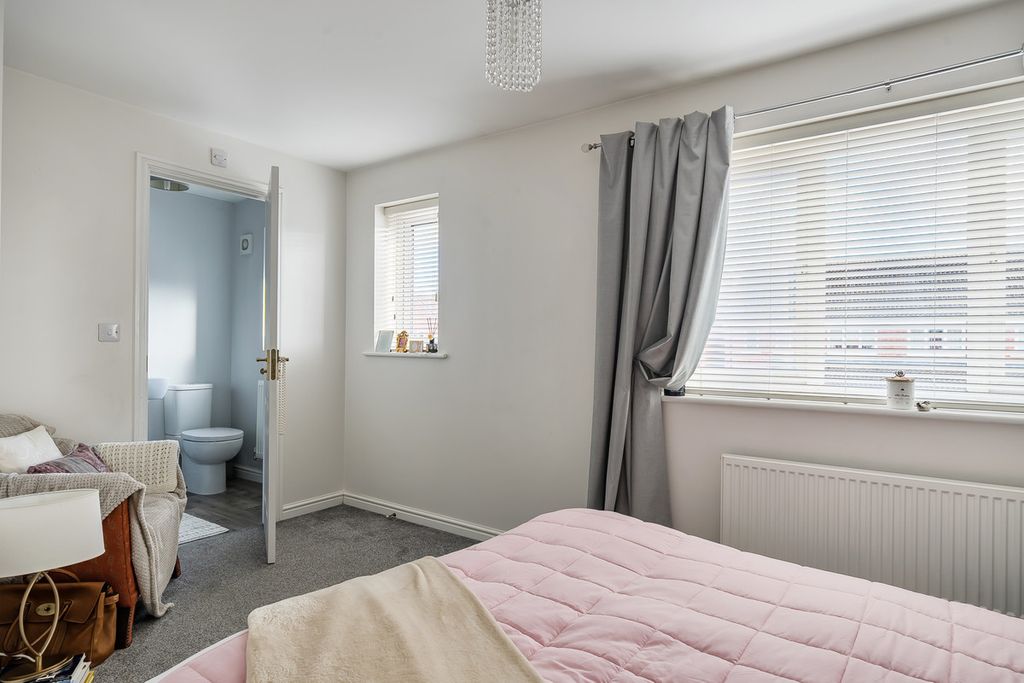 Additional image 8 of 3 bed semi-detached house for saleAcademy Close, Melksham SN12