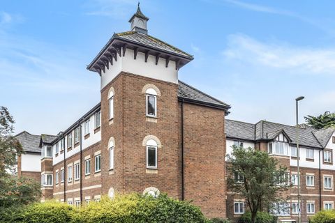 Cedar Court, East Oxford OX4