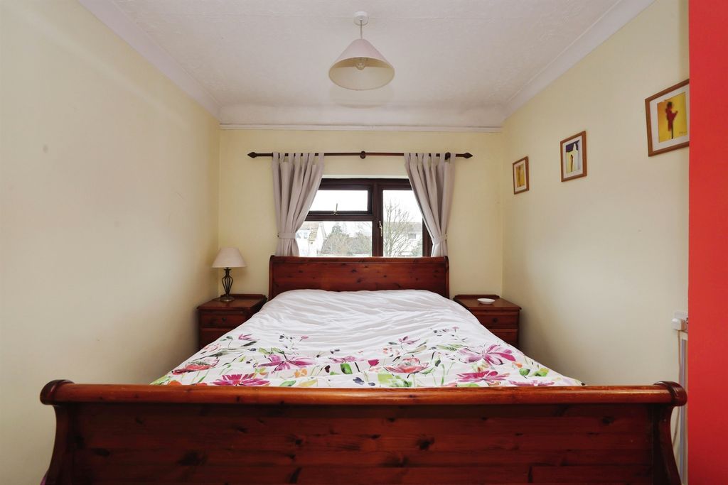 Additional image 10 of 3 bed end terrace house for saleChestnut Road, Sutton Benger, Chippenham SN15