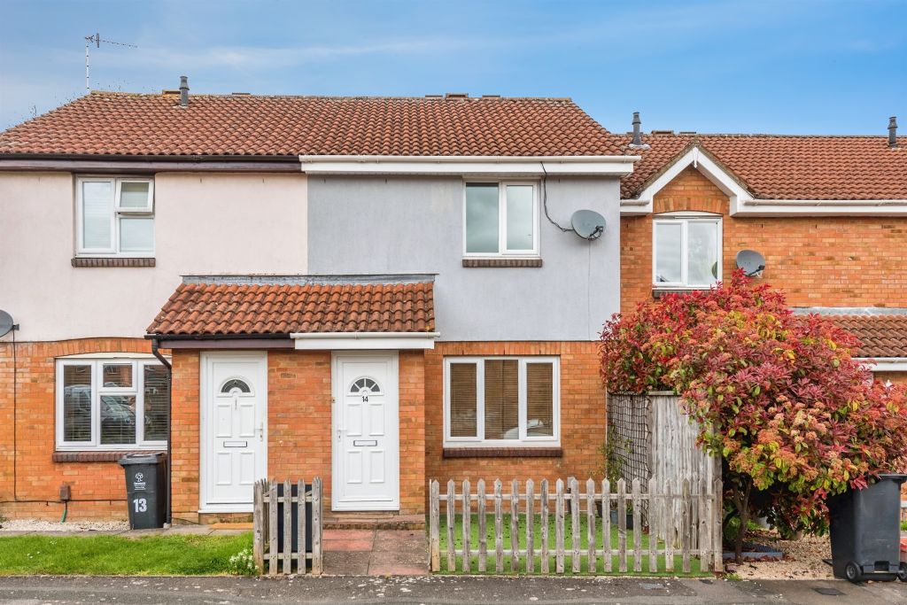 3 bed terraced house for salePercheron Close, Shaw, Swindon SN5