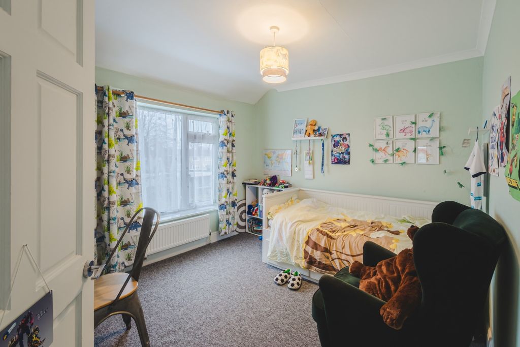 Additional image 11 of 3 bed semi-detached house for saleChurch Walk North, Swindon, Wiltshire SN25