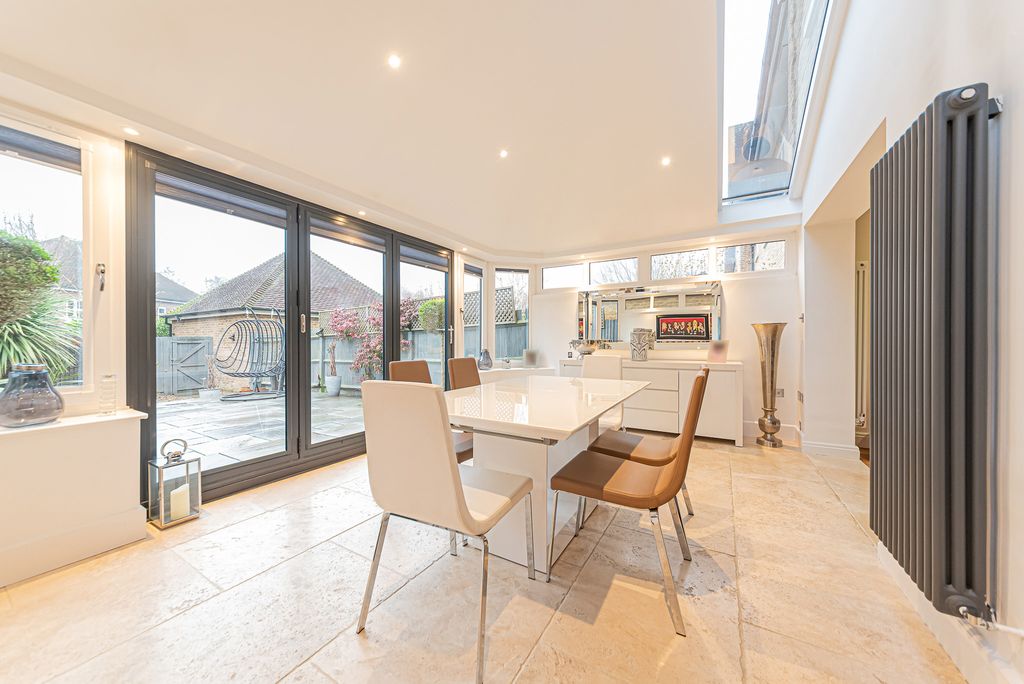 Additional image 9 of 4 bed town house for saleGatcombe Crescent, Ascot, Berkshire SL5