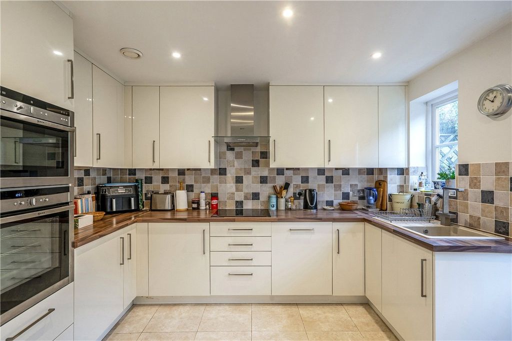 Additional image 6 of 2 bed terraced house for saleWye House Gardens, Barn Street, Marlborough, Wiltshire SN8