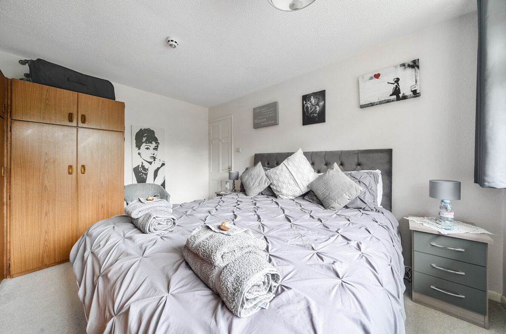 Additional image 10 of 6 bed detached house for saleLyndhurst Road, Landford, Salisbury SP5