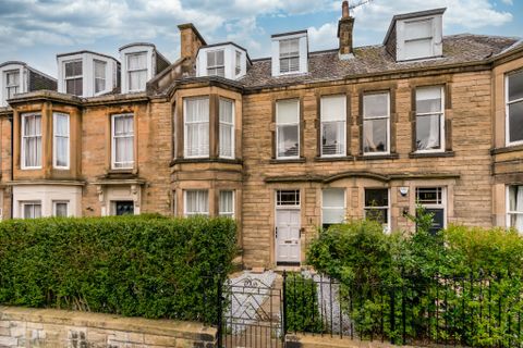 Marchhall Crescent, Prestonfield, Edinburgh EH16