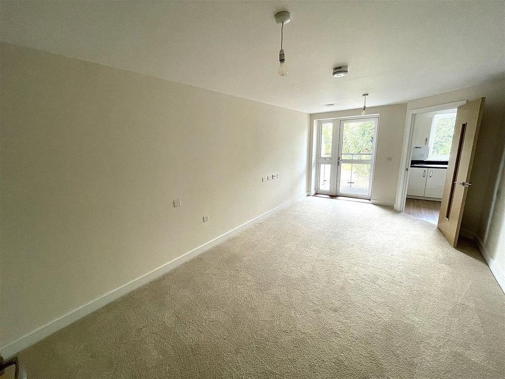 Additional image 2 of 1 bed property for saleLowry Way, Swindon SN3