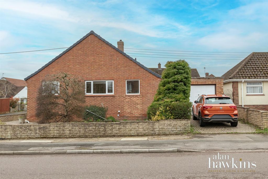 Additional image 9 of 3 bed detached bungalow for saleLongleaze, Royal Wootton Bassett SN4