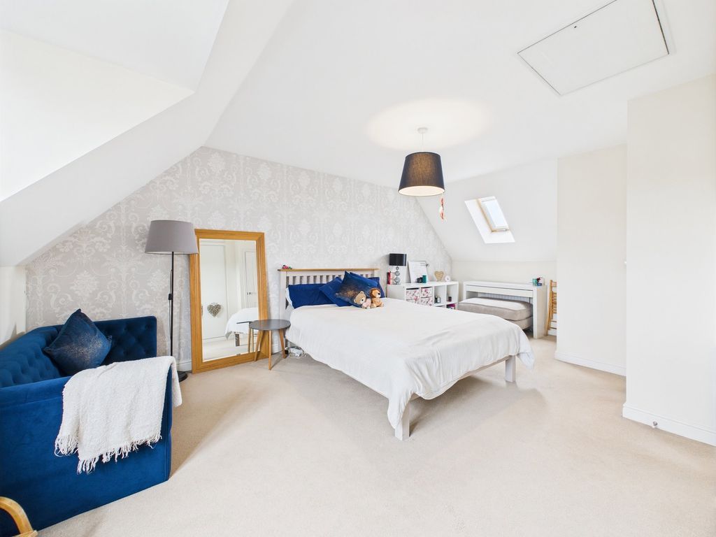 Additional image 13 of 4 bed semi-detached house for saleHastings Drive, Calne, Wiltshire SN11