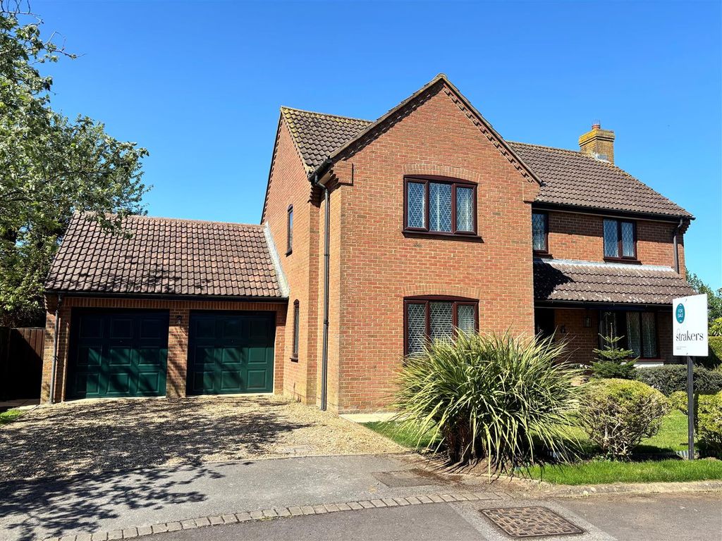 4 bed detached house for saleNorthfields, Bulkington, Devizes SN10