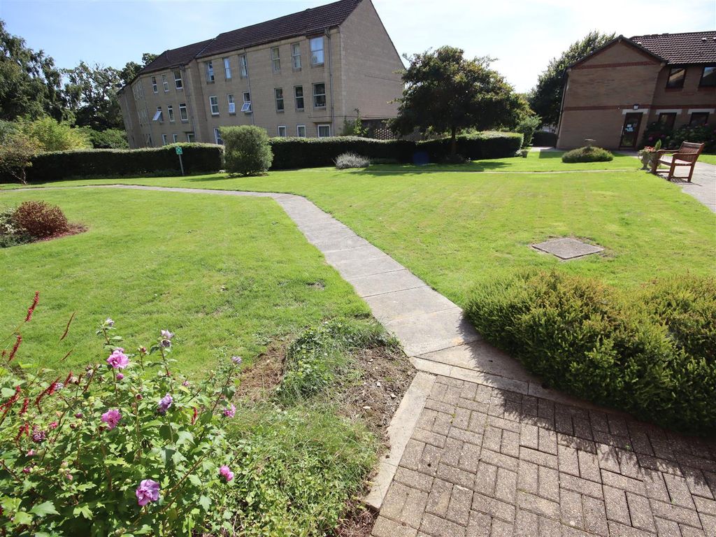 Additional image 11 of 2 bed flat for saleIvyfield Court, Charter Road, Chippenham SN15