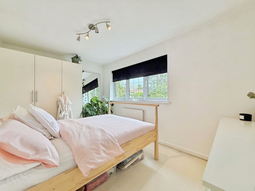 Additional image 13 of 4 bed detached house for saleWoodford Green, Bracknell, Berkshire RG12