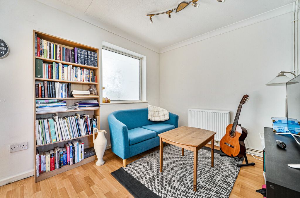 Additional image 21 of 4 bed terraced house for saleWoodies Close, Binfield, Bracknell, Berkshire RG42