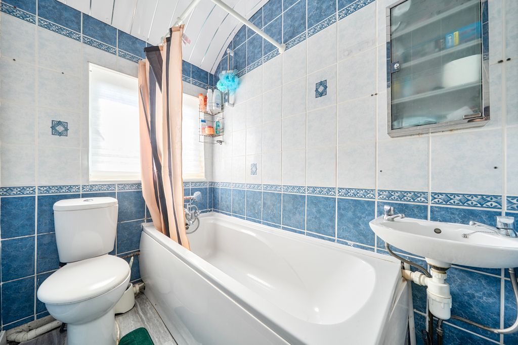 Additional image 7 of 3 bed semi-detached house for saleSurrey Road, Rodbourne Cheney, Swindon SN2