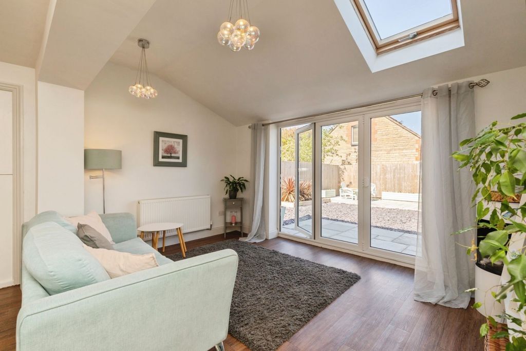 Additional image 4 of 3 bed semi-detached house for saleRoyal Field Close, Chippenham SN14